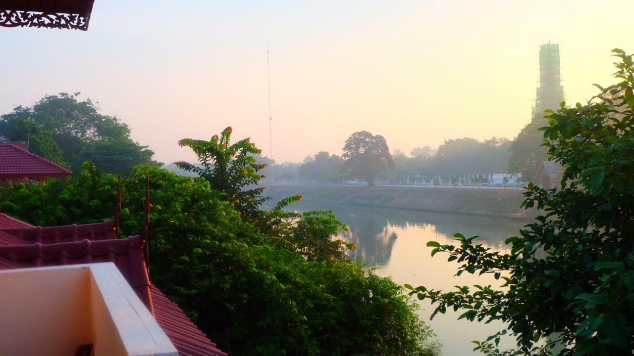 Loy Manee House Bed & Breakfast Phra Nakhon Si Ayutthaya Dış mekan fotoğraf
